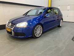 Volkswagen Golf - 3.2 R32