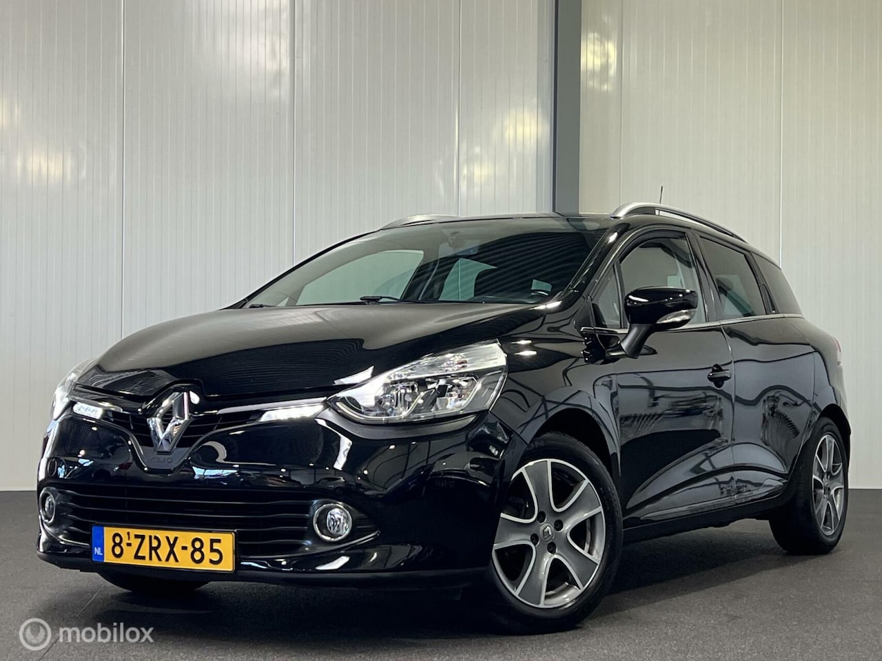 Renault Clio Estate - 0.9 TCe Night&Day [ NAP trekhaak cruise LM ] - AutoWereld.nl