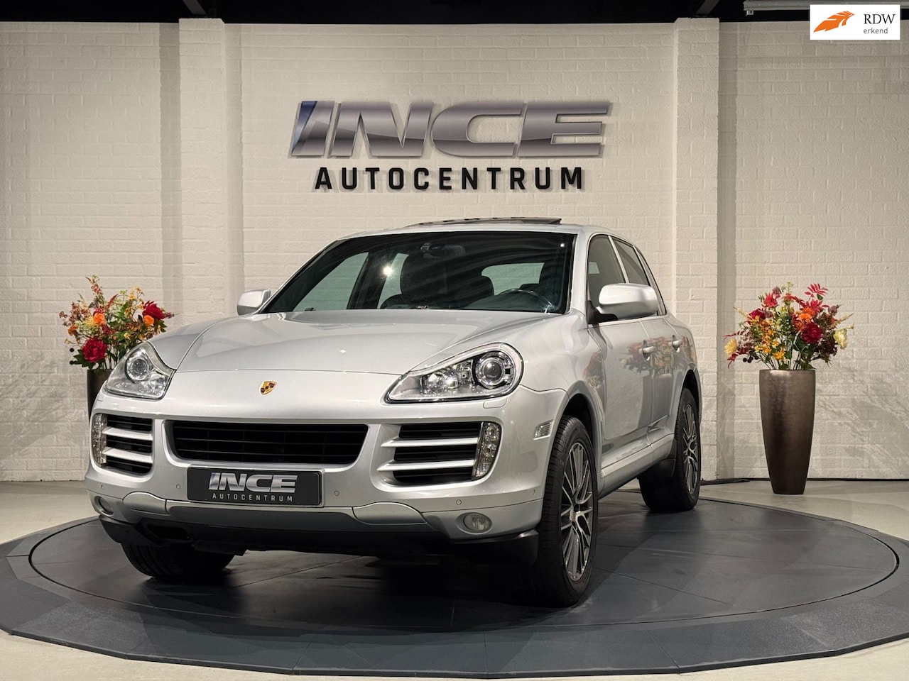 Porsche Cayenne - 4.8 S Youngtimer | Pano - AutoWereld.nl