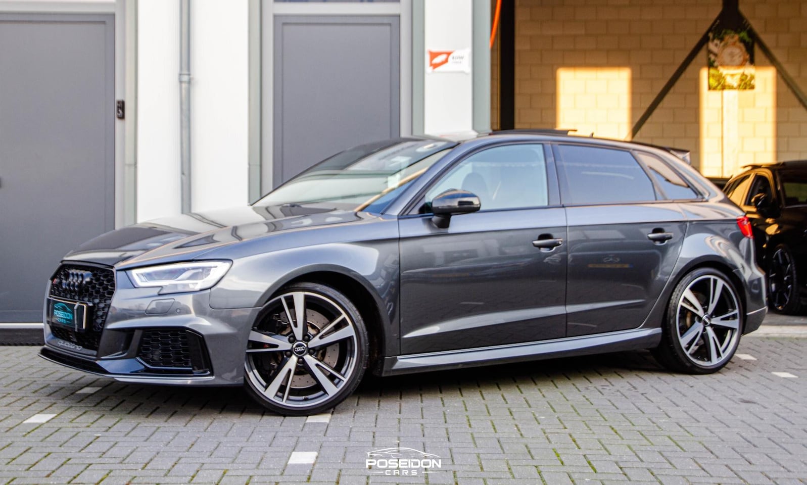 Audi RS3 - Sportback 2.5 TFSI Quattro | PANO | LEDER | ACC | FABRIEKSGARANTIE | KLASSE 5 | BOMVOLL!! - AutoWereld.nl