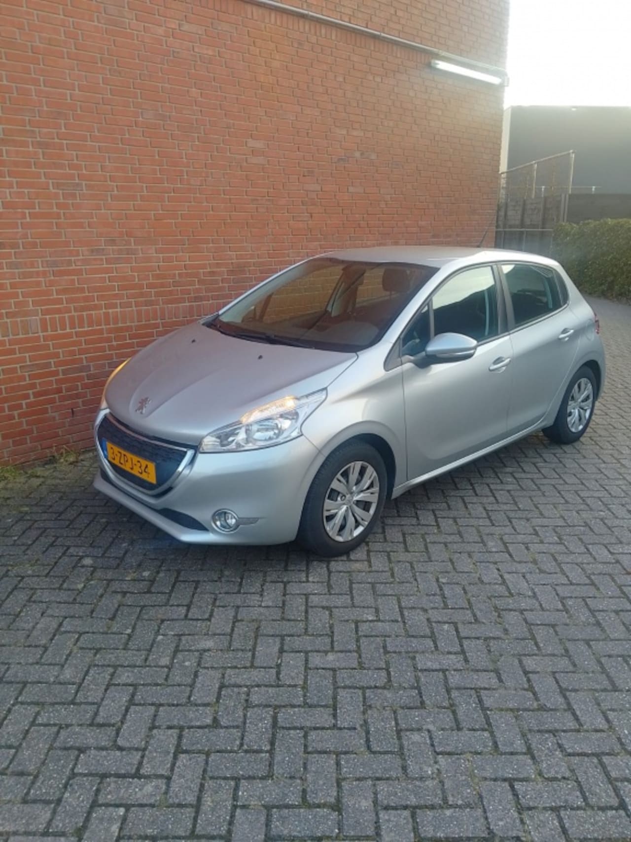 Peugeot 208 - 1.2 PT Style Pack - AutoWereld.nl