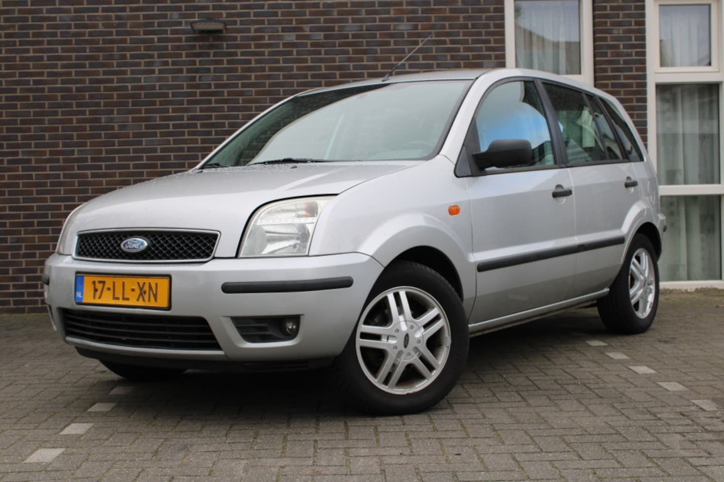 Ford Fusion - 1.4-16V Luxury 1.4-16V Luxury - AutoWereld.nl