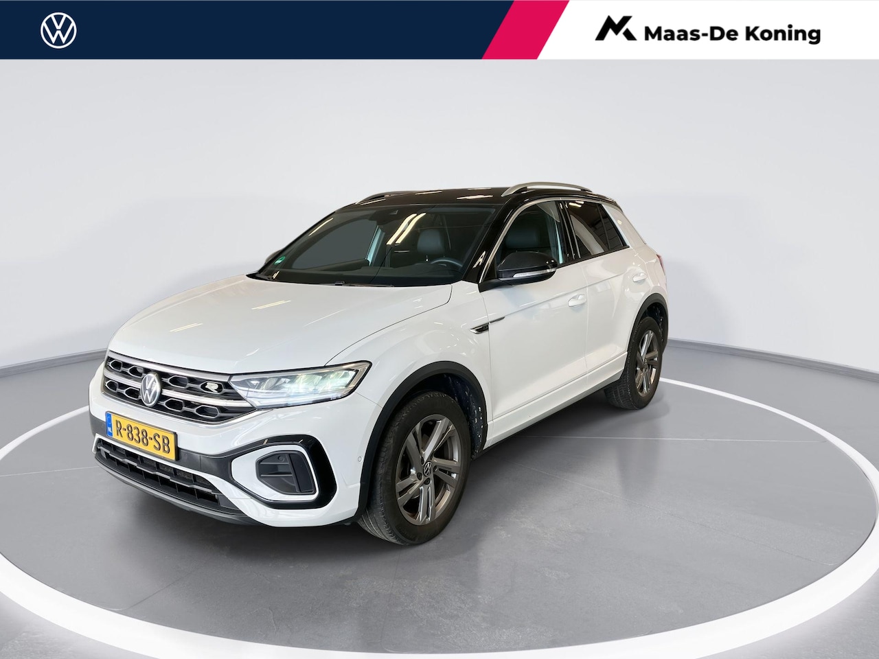 Volkswagen T-Roc - 1.5 TSI 150pk DSG R-Line Business · Camera · Keyless · Side Assist · Sportstoelen · Stuur- - AutoWereld.nl