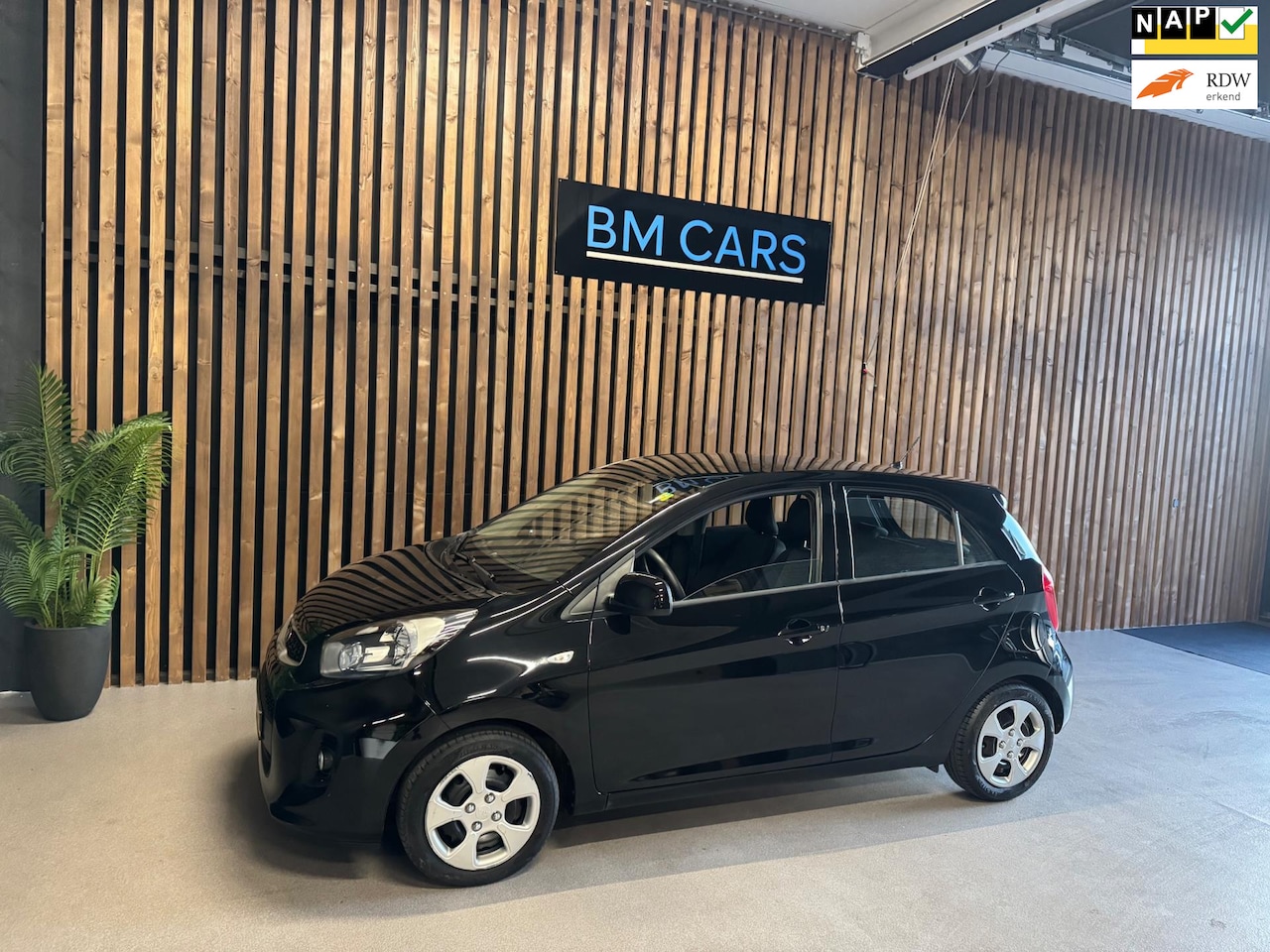 Kia Picanto - 1.0 CVVT EconomyPlusLine Airco,5 deurs,2e eigenaar - AutoWereld.nl