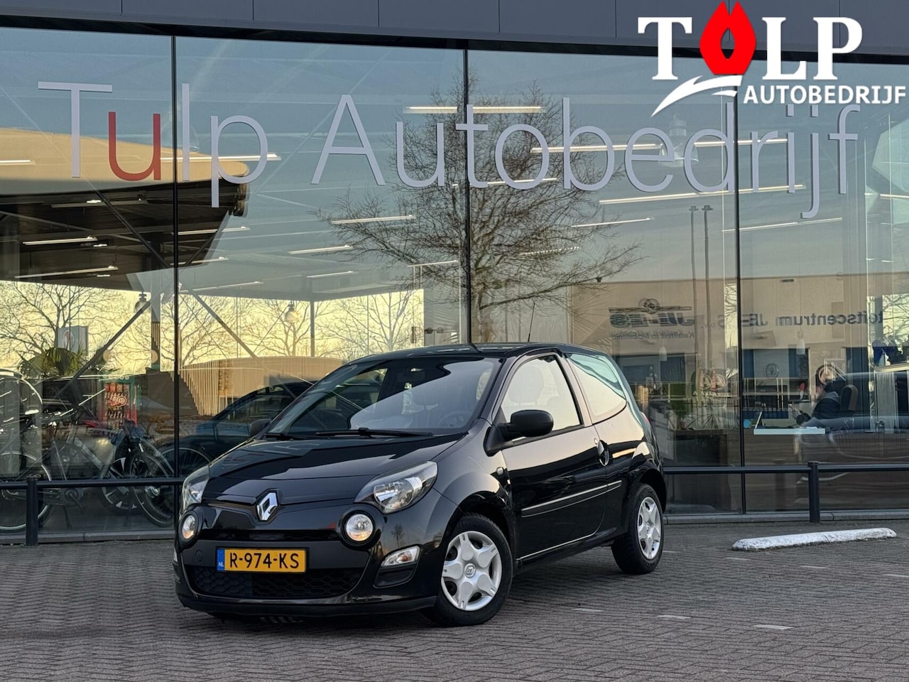 Renault Twingo - 1.2 16V Acces bj 2014 Airco nette auto - AutoWereld.nl