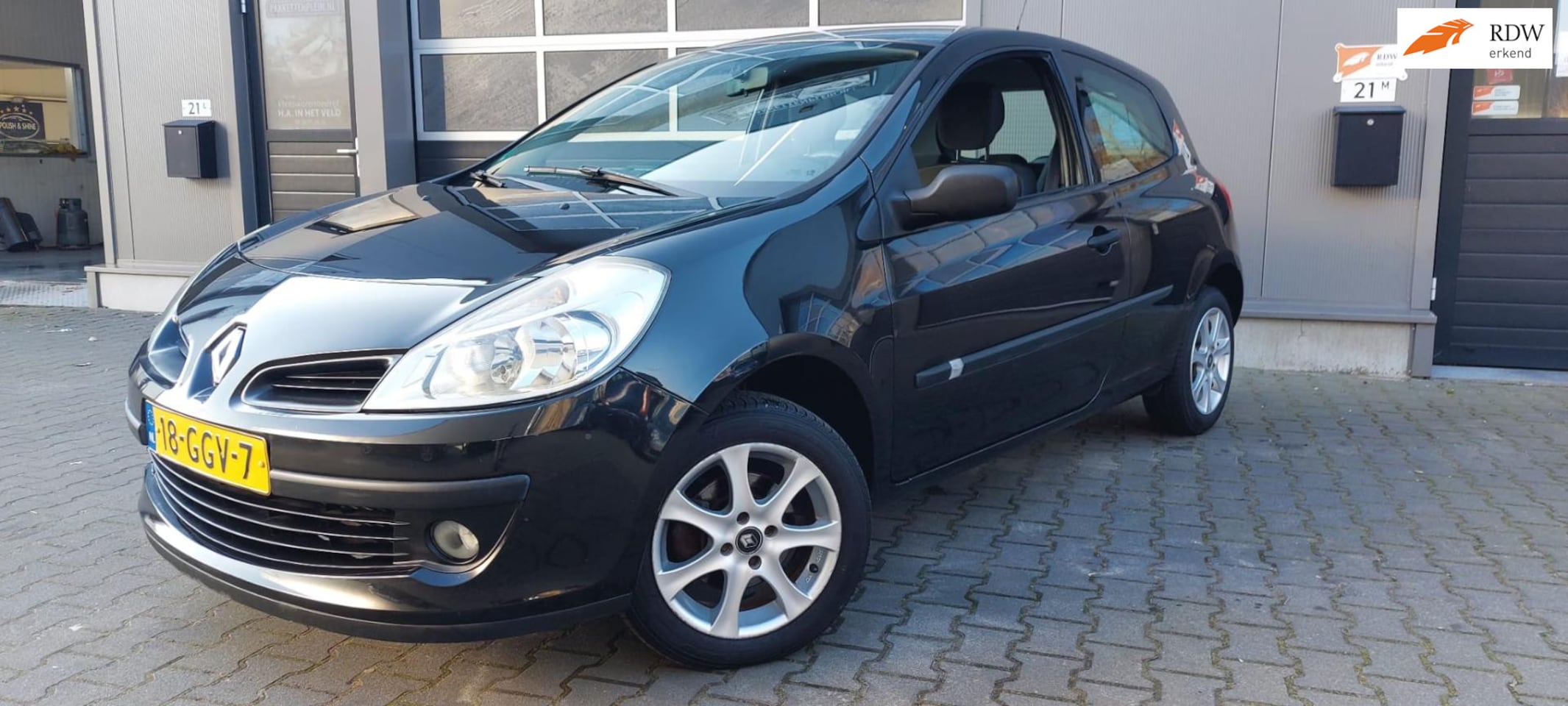 Renault Clio - 1.2-16V Special Line 1.2-16V Special Line - AutoWereld.nl