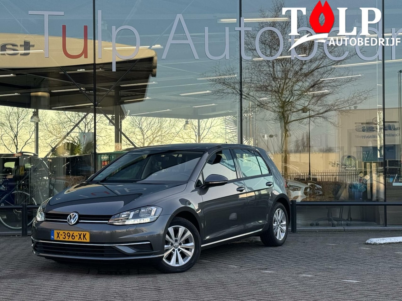 Volkswagen Golf - 1.5 TSI Highline 5drs 2019 org 47824km - AutoWereld.nl