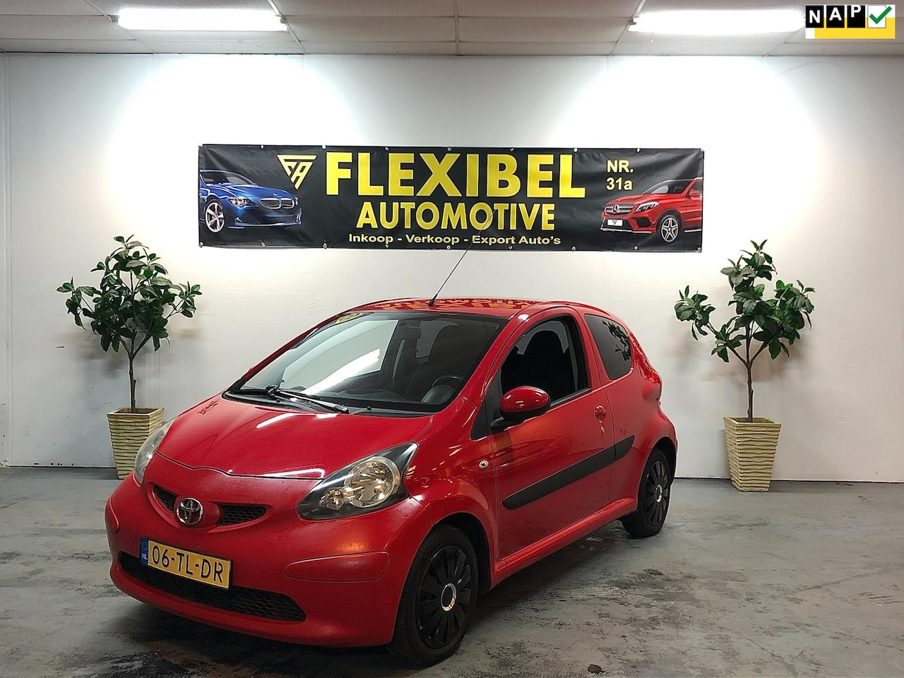 Toyota Aygo - 1.0-12V / Airco / Elektr.Rmn / Centrale-V / 3-Drs / - AutoWereld.nl