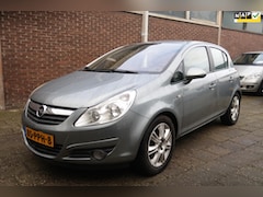 Opel Corsa - 1.4-16V Cosmo, CLimate + Cruise control, LM Velgen, Trekhaak, stuurbediening, half lederen