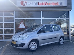 Renault Twingo - 1.2 Authentique /Airco/ 142.304 KM/ Onderhouds historie/