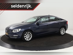 Volvo S60 - 1.6 T3 Momentum | Trekhaak | Navigatie | Harman/Kardon | Climate control | Bluetooth | PDC