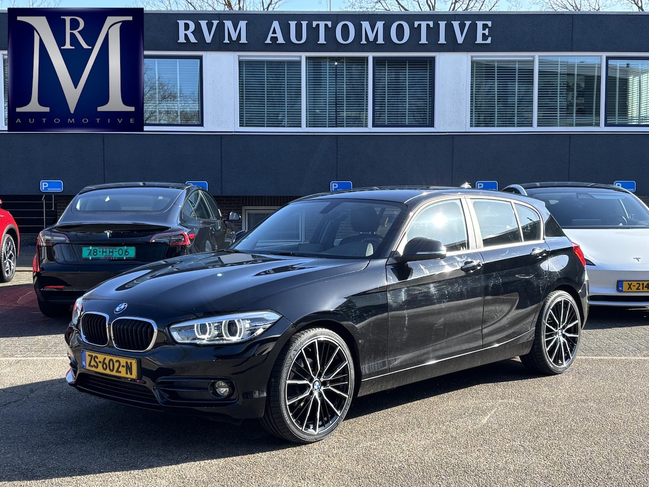 BMW 1-serie - 118i Sport Line Edition | LEDER | RIJKLAARPRIJS INCL. 12 MND. BOVAGGARANTIE - AutoWereld.nl