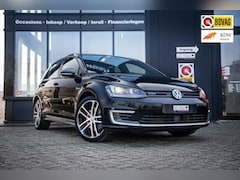 Volkswagen Golf - 1.4 TSI GTE*PANO*CARPLAY*LEDER*18''LM*TREKHK