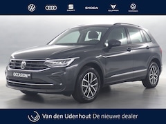 Volkswagen Tiguan - 1.4 TSI eHybrid 245pk PHEV Business / Trekhaak 1800kg / Navigatie / Stoelverwarming