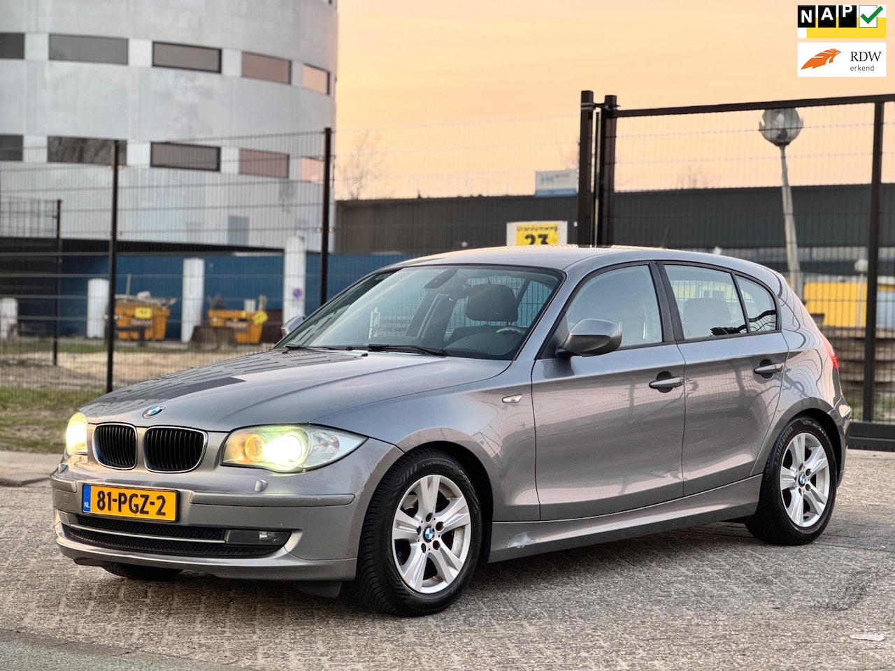 BMW 1-serie - 116i EffDyn. Ed. Business Line Ultimate Edition 116i EffDyn. Ed. Business Line Ultimate Edition - AutoWereld.nl