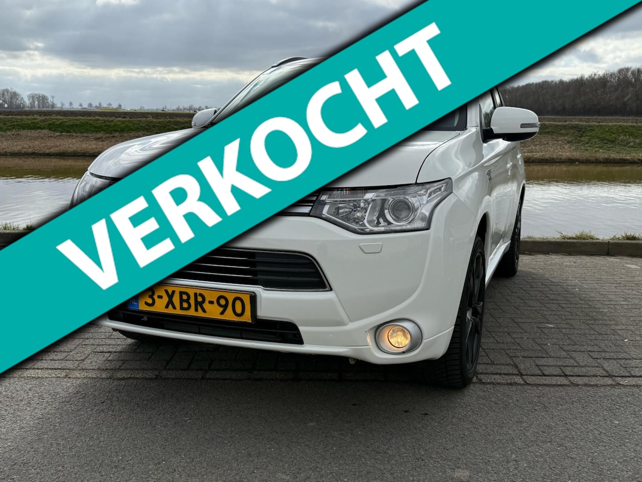 Mitsubishi Outlander - 2.0 PHEV instyle 2.0 PHEV Instyle - AutoWereld.nl