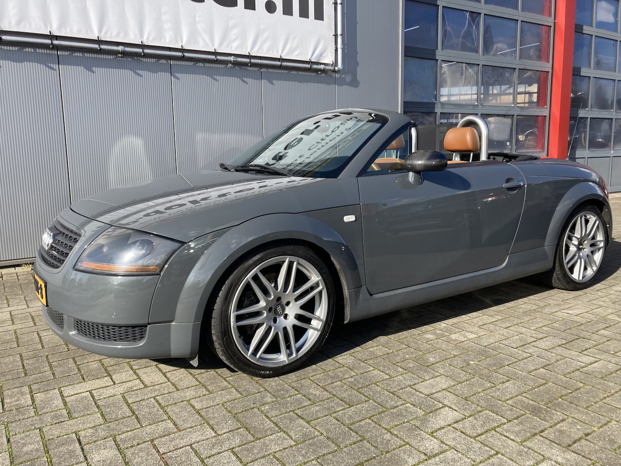 Audi TT Roadster - 1.8 5V Turbo Unieke kleur en interieur! | Volledig onderhouden van echte  liefhebber gewee - AutoWereld.nl