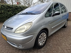 Citroën Xsara Picasso - 2.0i-16V Différence CLIMAT/CRUISE AUTOMAAT 136PK