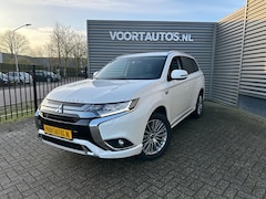 Mitsubishi Outlander - 2.4 PHEV Intense Plug in Hybrid 225pk | Apple Carplay | Stoelverwarming | LMV 18'' | DAB |