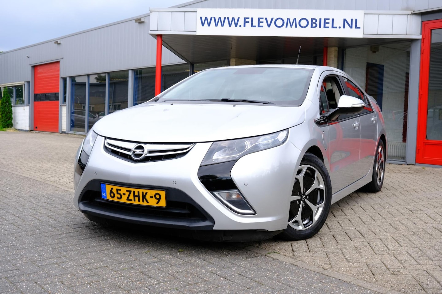 Opel Ampera - 1.4 Plug-In Hybrid Aut. Leder|Navi|Cam|Clima - AutoWereld.nl