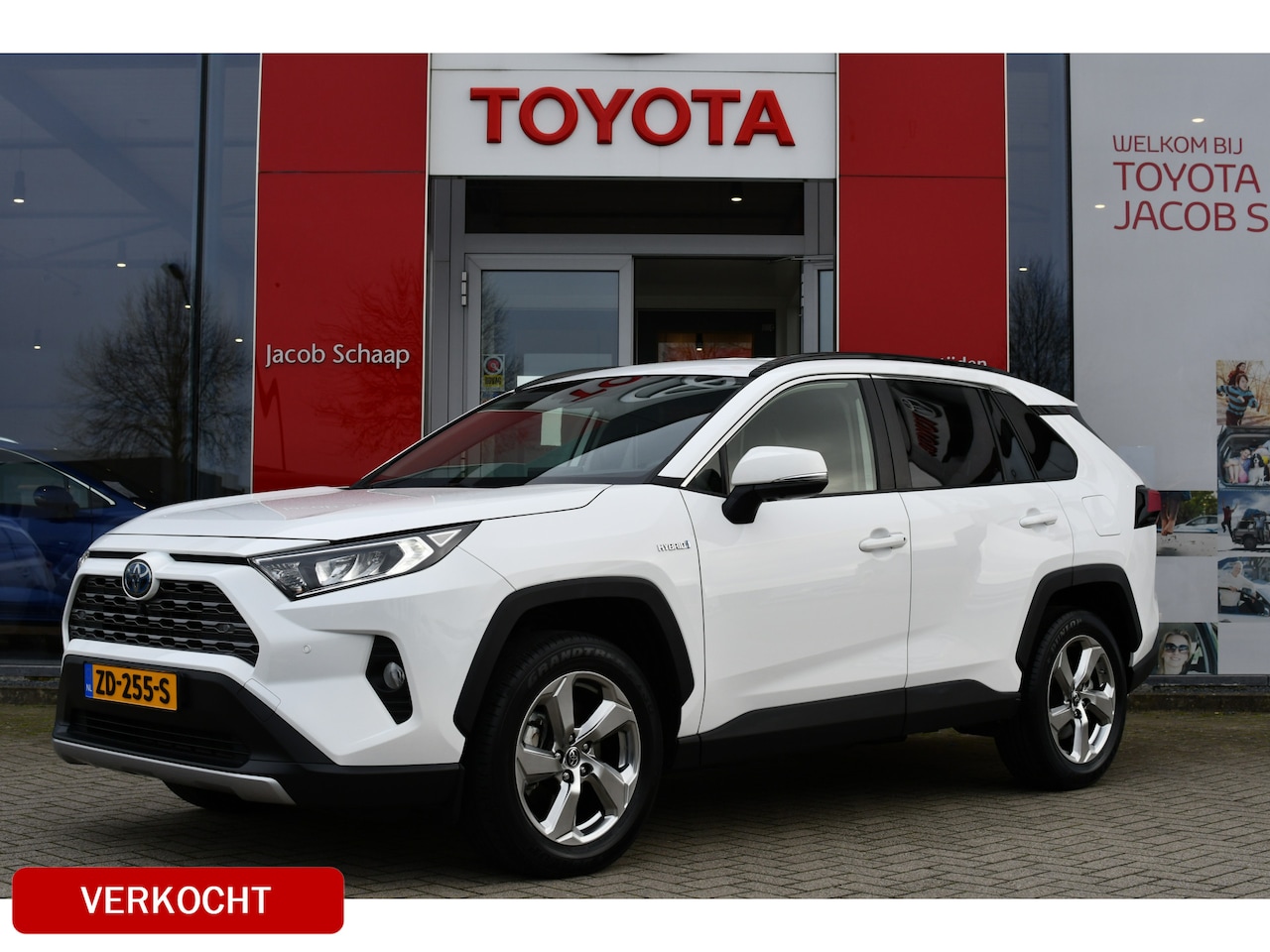 Toyota RAV4 - 2.5 Hybrid First Edition Automaat 218pk | Dodehoekdetectie | Navigatie | Dealer-onderhoude - AutoWereld.nl