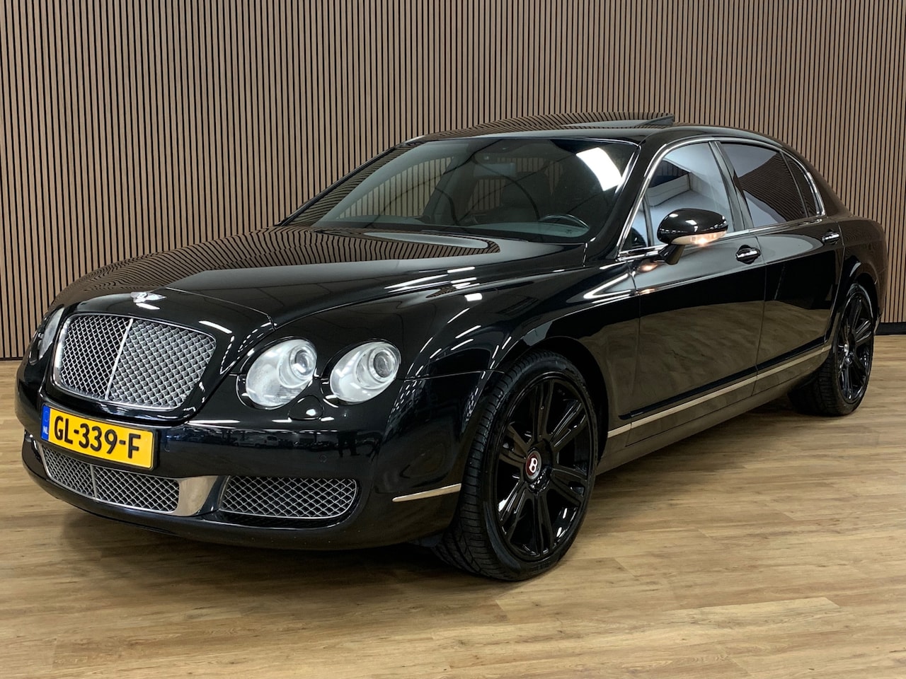 Bentley Continental Flying Spur - 6.0 W12|Youngtimer|Opendak|Full Options| - AutoWereld.nl