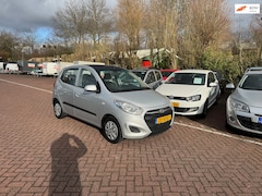 Hyundai i10 - 1.1 i-Drive Cool airco elektrische ramen centrale deurvergrendeling