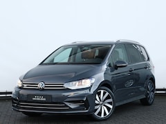 Volkswagen Touran - 1.5 TSI 150PK DSG R-line | 7-persoons | Navigatie | Digitaal dashboard | Camera | Stoelver