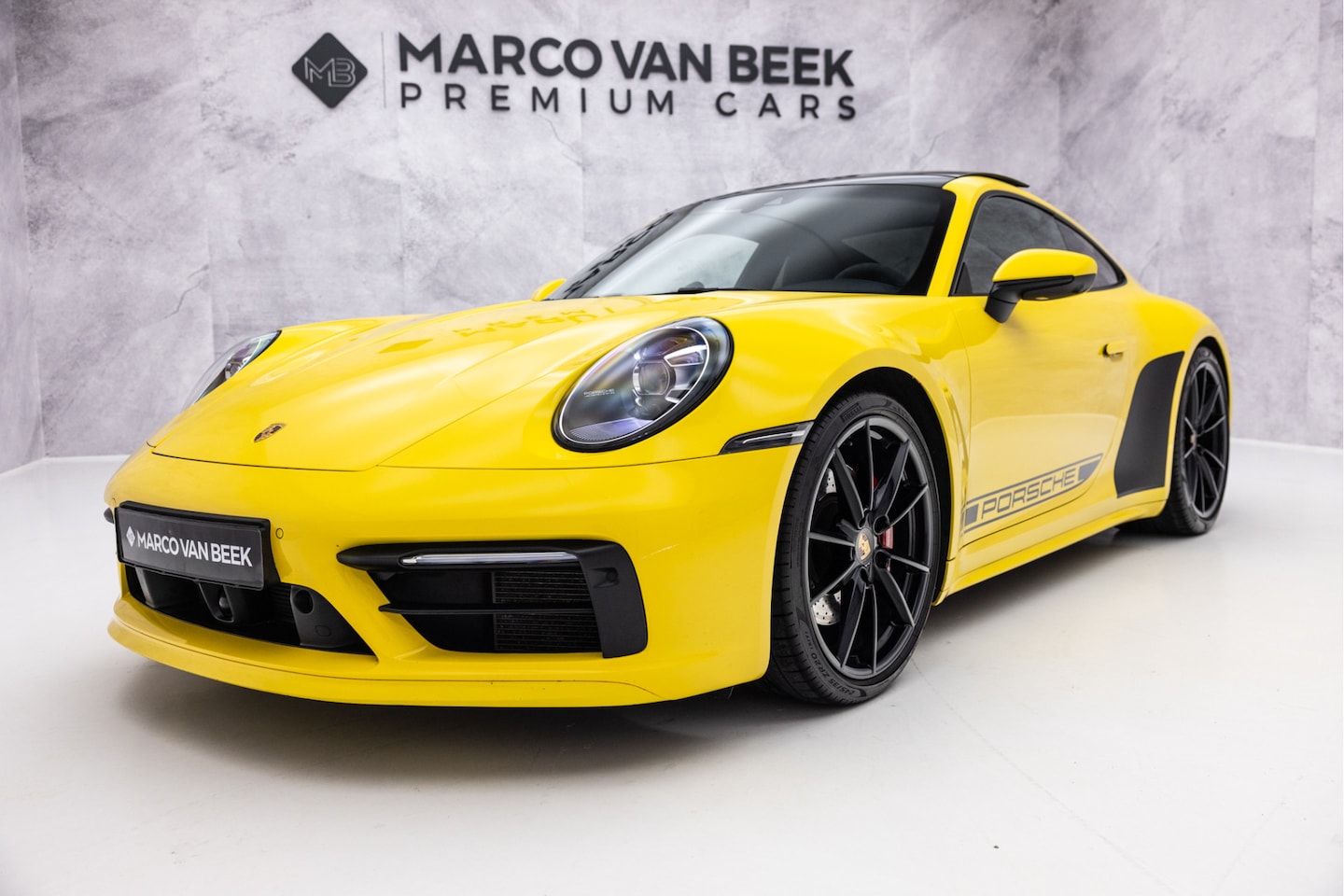 Porsche 911 - 3.0 Carrera S 450 PK | SportDesign | Lift | 4W Sturing | Pano - AutoWereld.nl