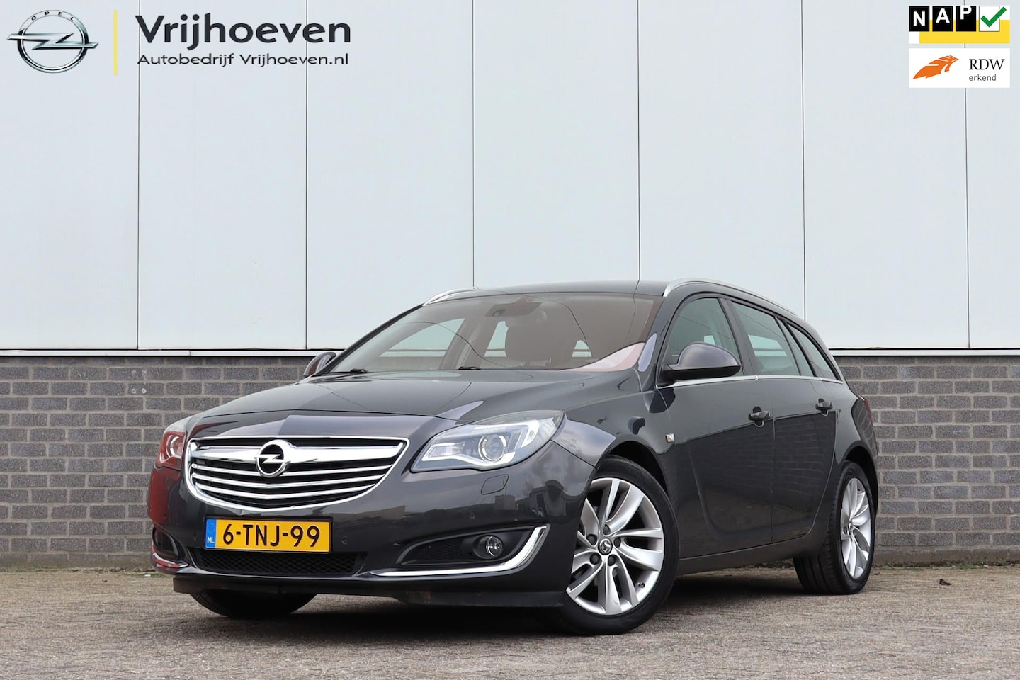 Opel Insignia Sports Tourer - 2.0 CDTI EcoFLEX Business+ 1e eig. - AutoWereld.nl