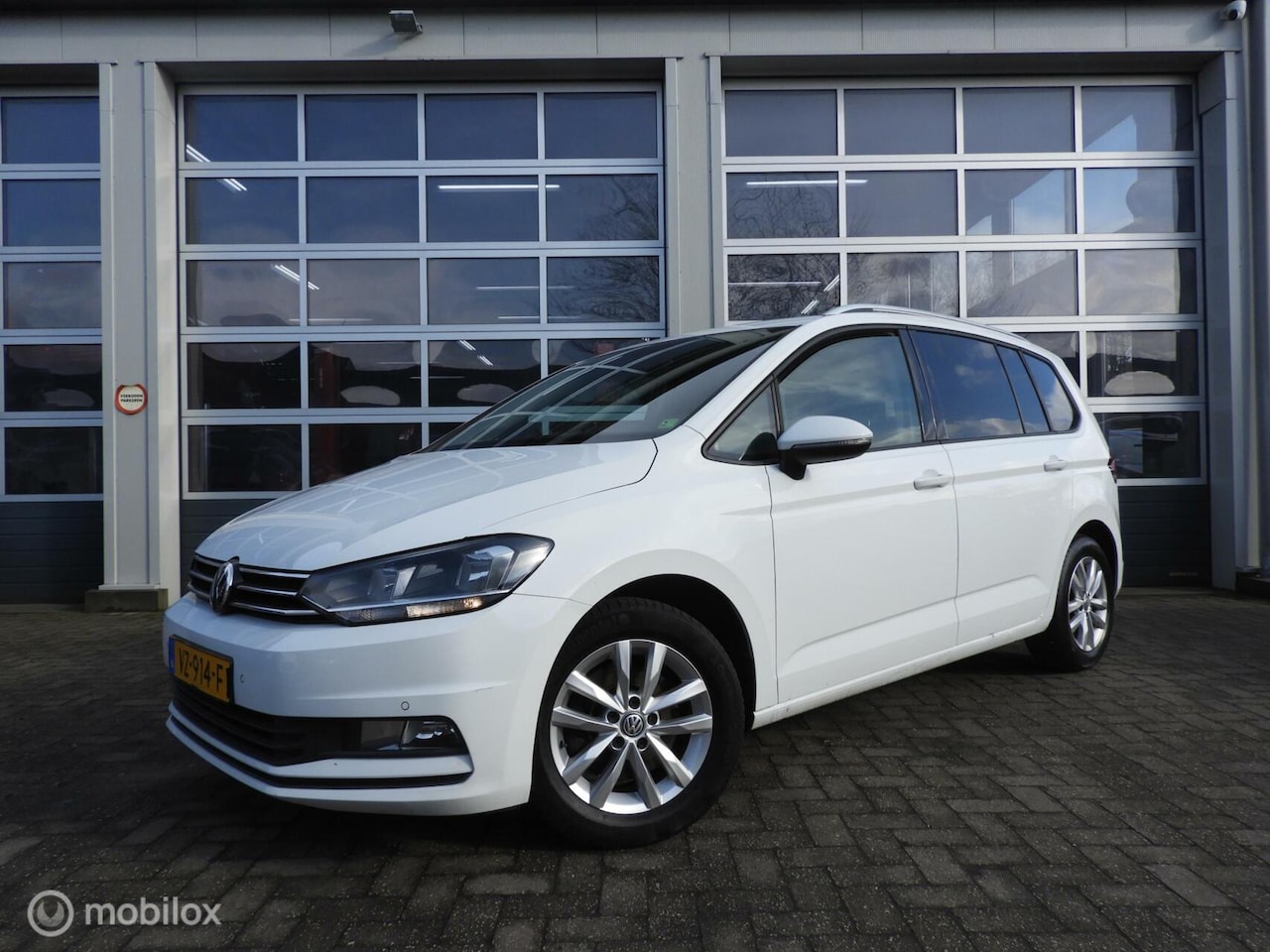 Volkswagen Touran - 1.6 TDI Grijs kenteken - AutoWereld.nl