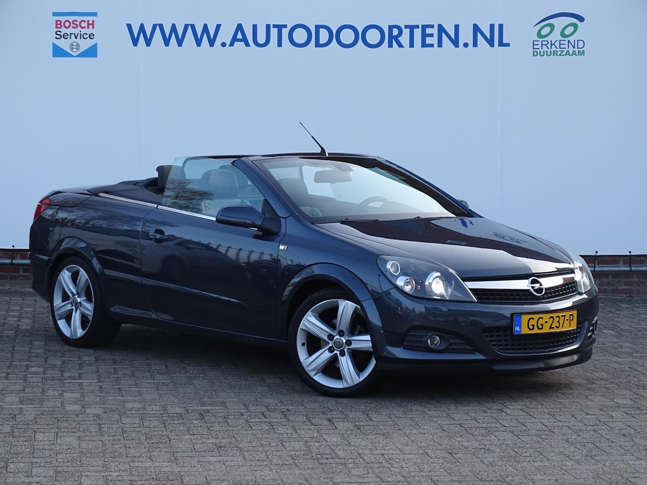 Opel Astra TwinTop - 1.8 Cosmo|CAM|CRUISE|AUTOMAAT - AutoWereld.nl