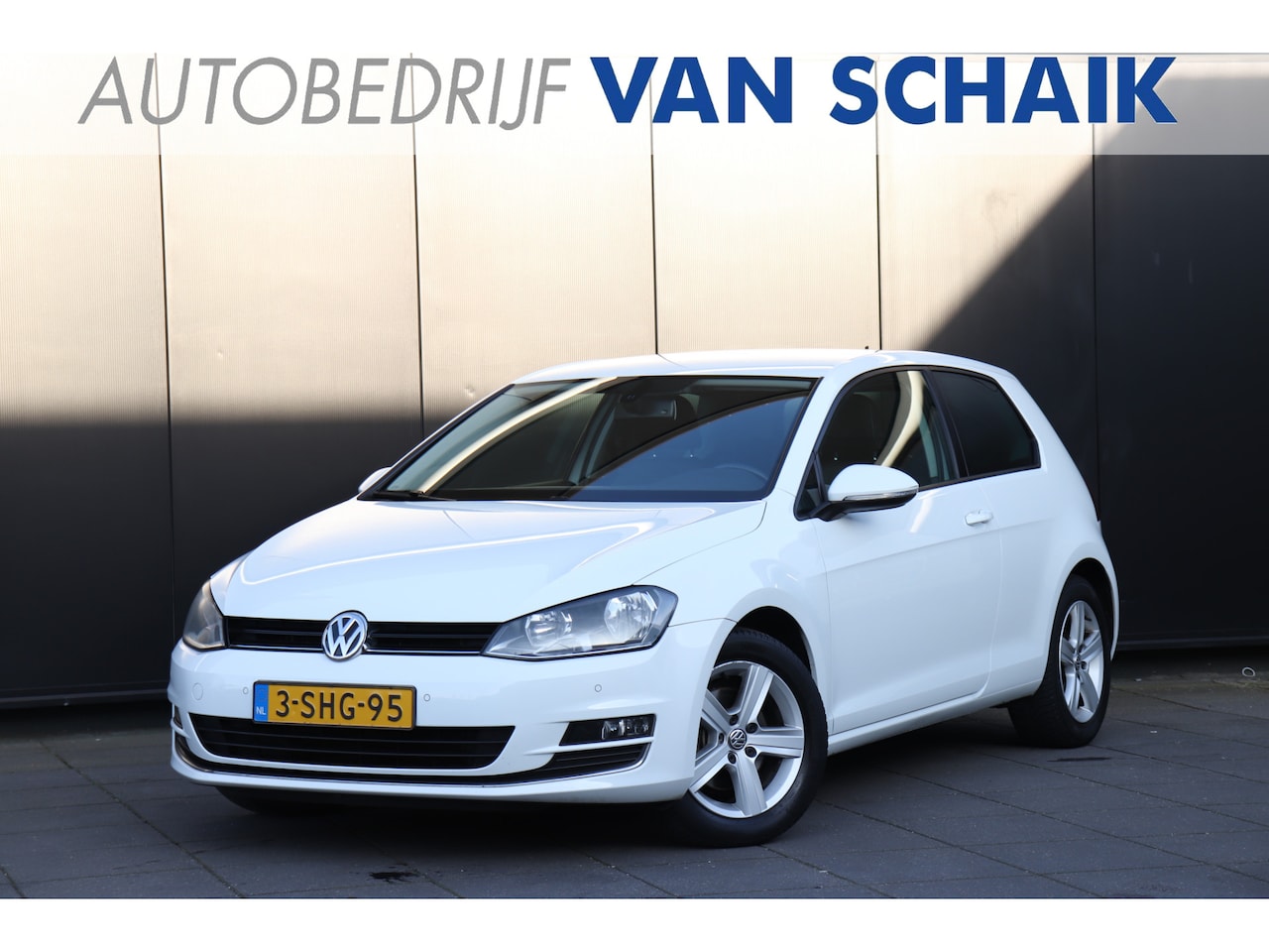 Volkswagen Golf - 1.4 TSI ACT Highline | DSG | PDC | CRUISE | NAVI | LMV | - AutoWereld.nl