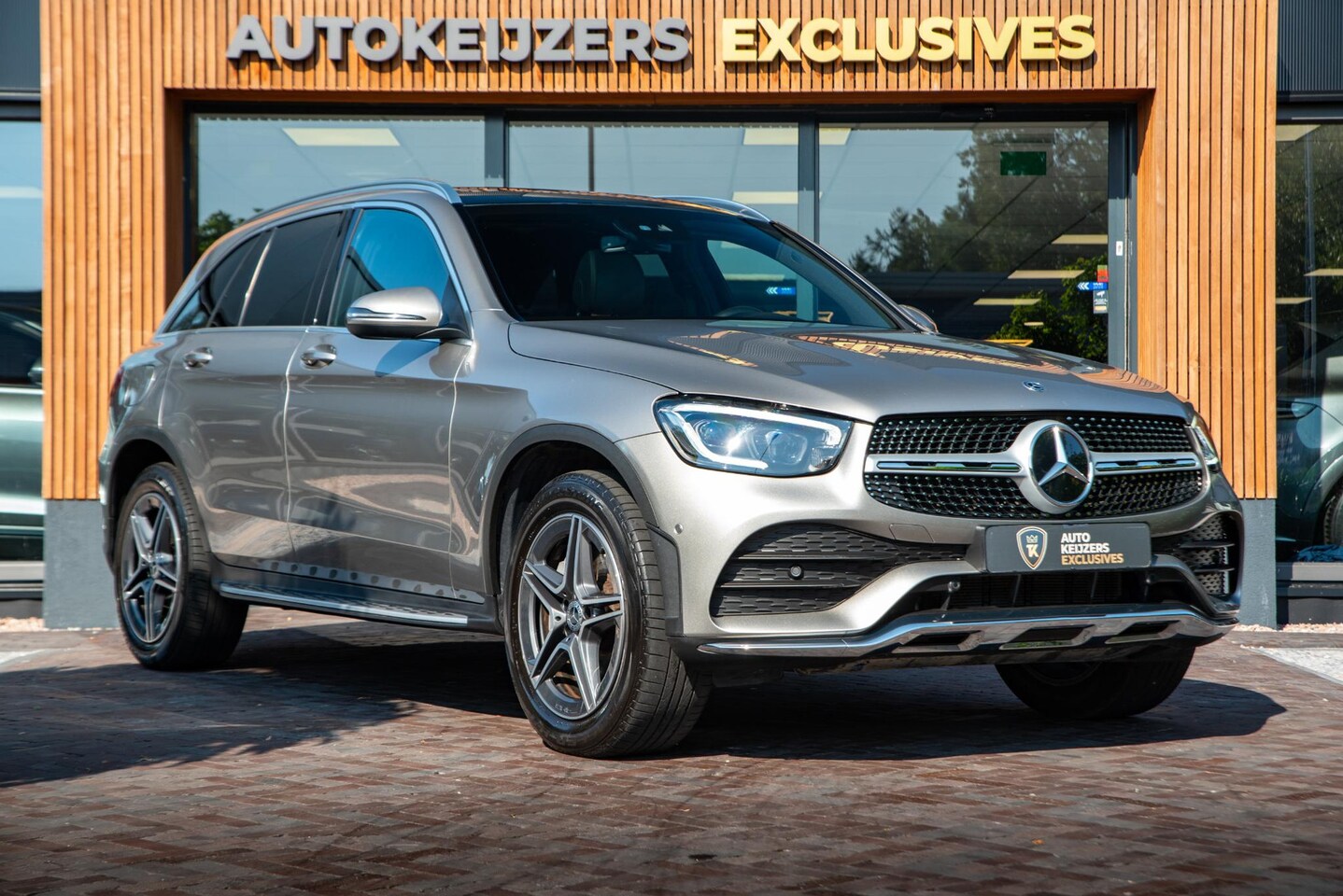 Mercedes-Benz GLC-klasse - 200 Business Solution AMG Panoramadak Leer Navi Carbon - AutoWereld.nl