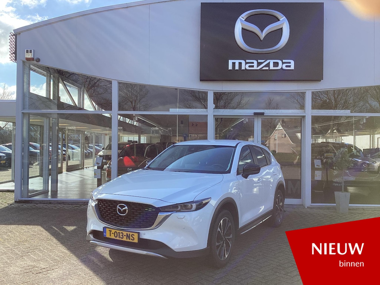 Mazda CX-5 - 2.0 e-SkyActiv-G M Hybrid 165 Newground 1e Eig., Dealer ond., Leer/ Alcantara, Elektr. sto - AutoWereld.nl