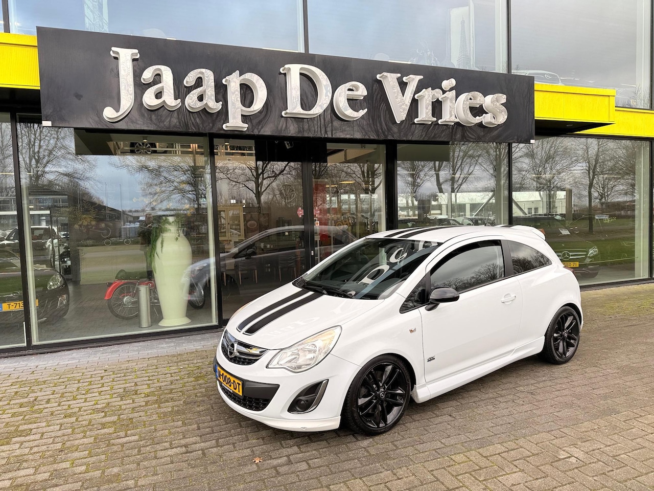 Opel Corsa - 1.6-16V T Color Opc line - AutoWereld.nl