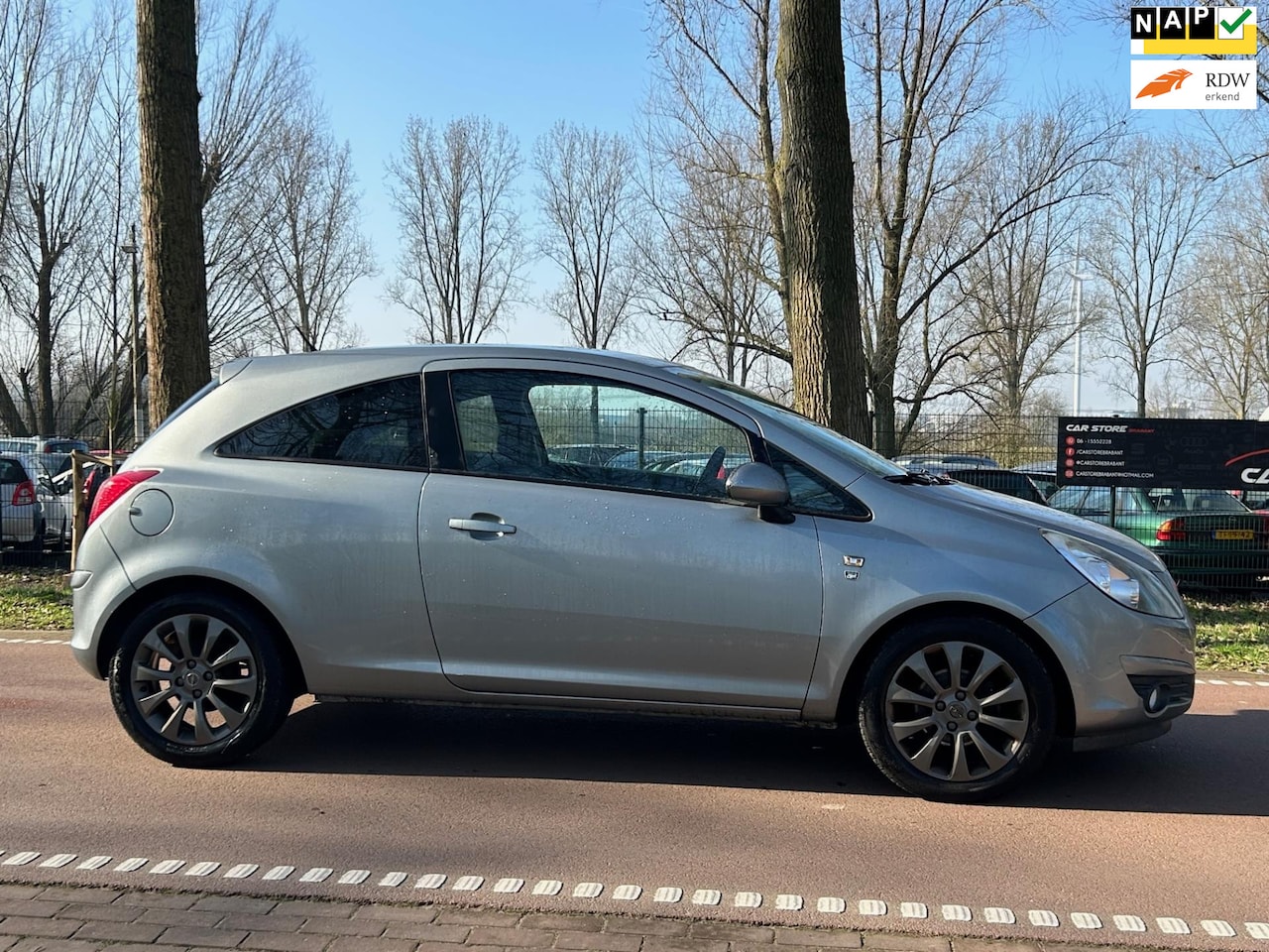 Opel Corsa - 1.2-16V '111' Edition AIRCO!APK!LAGE KM!KOOPJE! - AutoWereld.nl