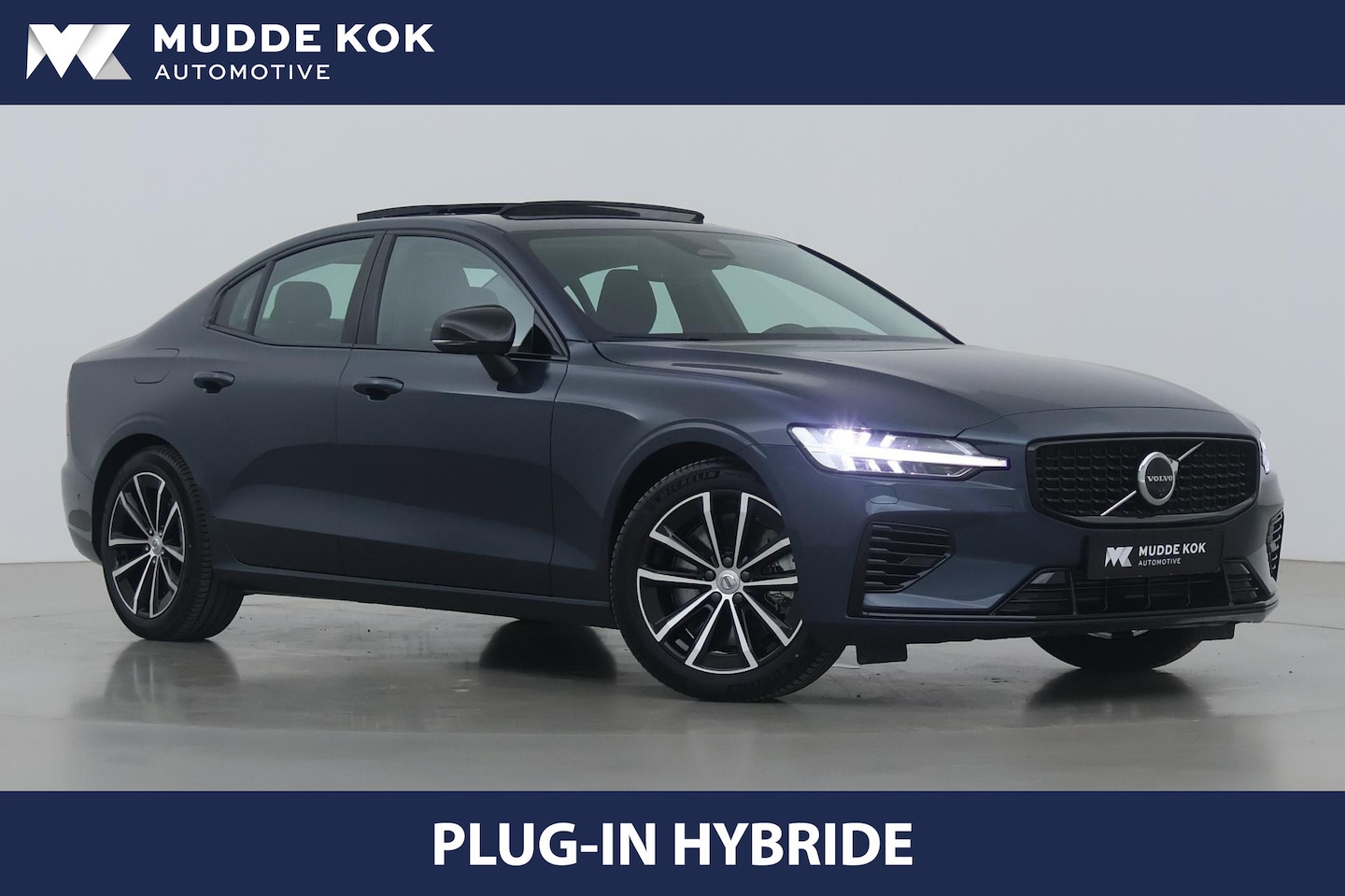 Volvo S60 - T8 Recharge Ultimate Dark | Long Range | 360° Camera | ACC | Panoramadak | Head-Up - AutoWereld.nl