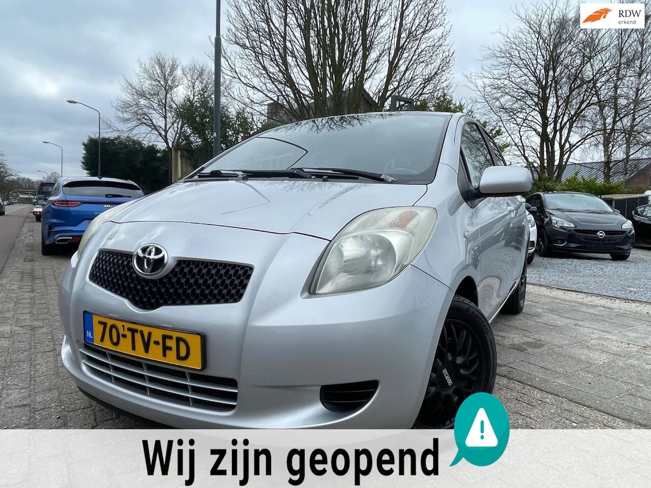 Toyota Yaris - 1.3 VVTi Automaat A-C Elek Pakket N.A.P - AutoWereld.nl