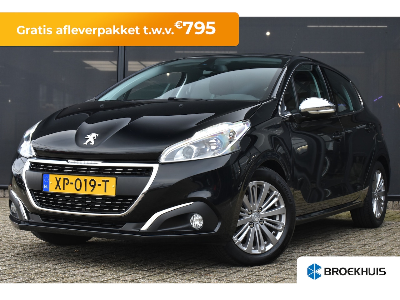 Peugeot 208 - 1.2 PureTech Blue Lease Allure | Navigatie | Climate Control | Parkeersensoren | Cruise Co - AutoWereld.nl