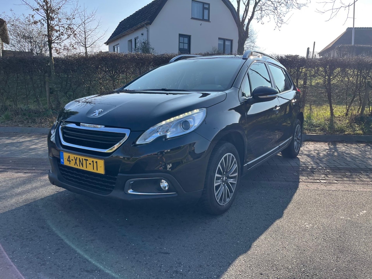 Peugeot 2008 - VTi Active, Automaat, Panodak,dealer onderhouden - AutoWereld.nl