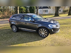 Volvo XC60 - 2.4 D5 Polar+ xc60 d5 awd automaat  panoramadak grijs kenteken