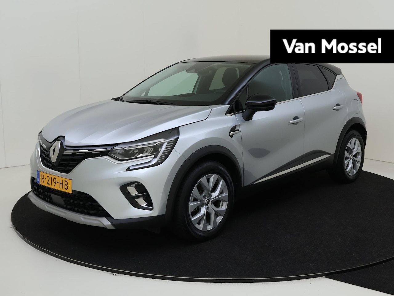 Renault Captur - 1.6 E-Tech Plug-in Hybrid Intens 160PK | Navigatie | Cruise Control | Climate Control | Ca - AutoWereld.nl