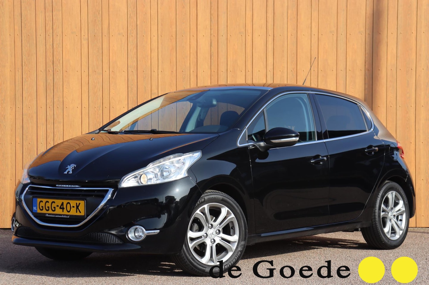 Peugeot 208 - 1.2 VTi Blue Lease panoramadak - AutoWereld.nl