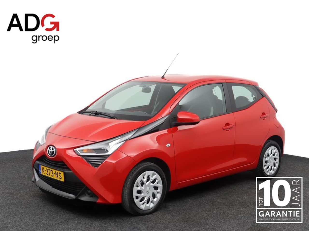 Toyota Aygo - 1.0 VVT-i x-play | Airco | Parkeercamera | Groot Multimedia scherm | - AutoWereld.nl