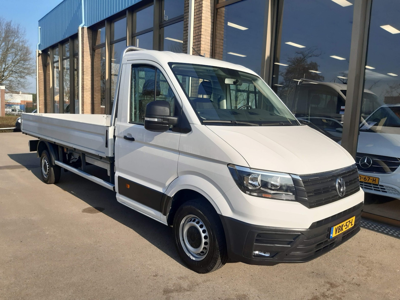 MAN TGE - / VW Crafter 2.0 TDI 140Pk Open laadbak / Pick-up Lange laadbak Autm. 3000 Kg Trekhaak - AutoWereld.nl