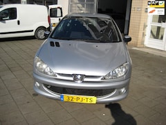 Peugeot 206 - 1.6-16V Quiksilver