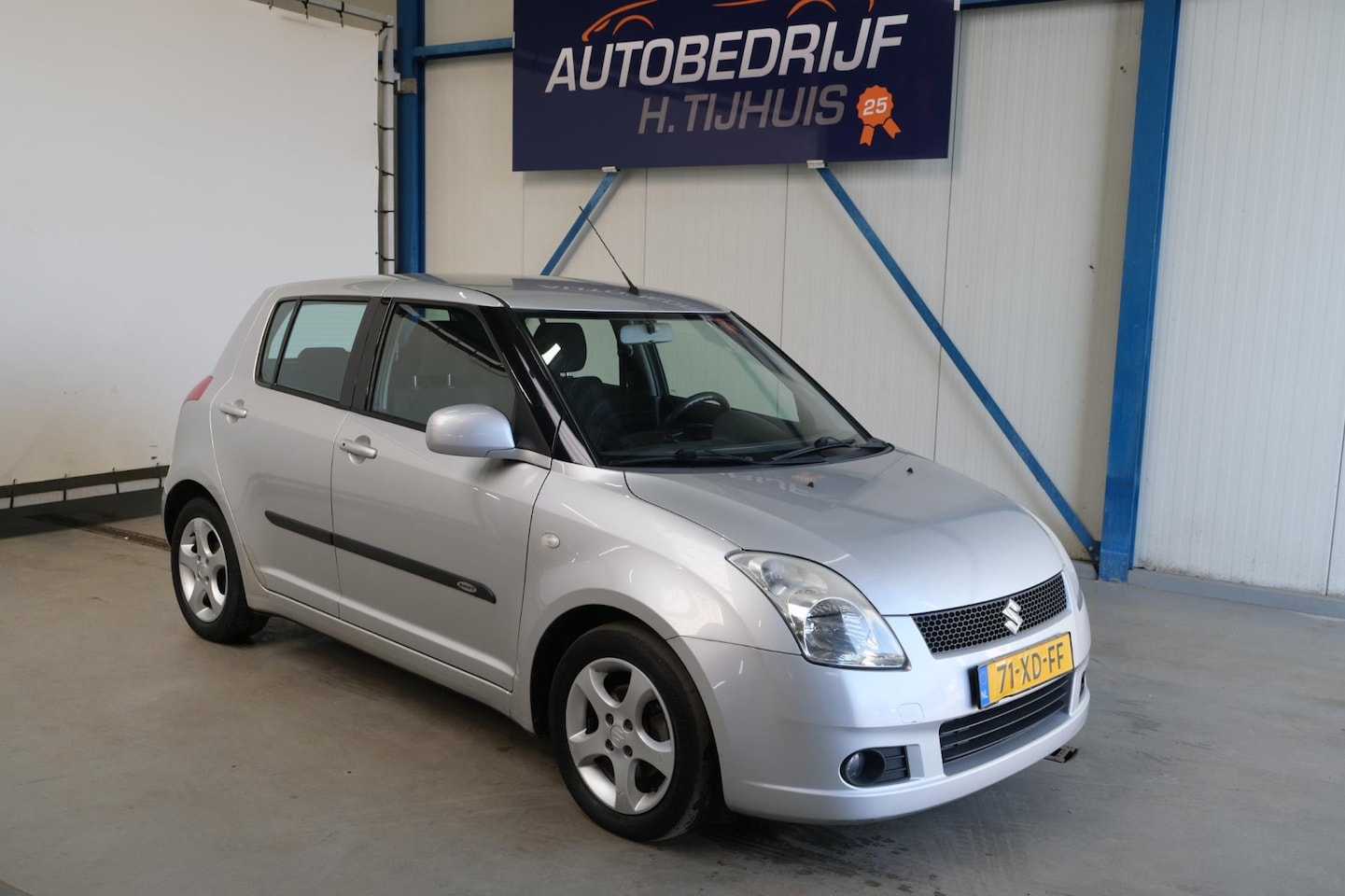 Suzuki Swift - 1.5 Exclusive - Airco, Trekhaak. - AutoWereld.nl