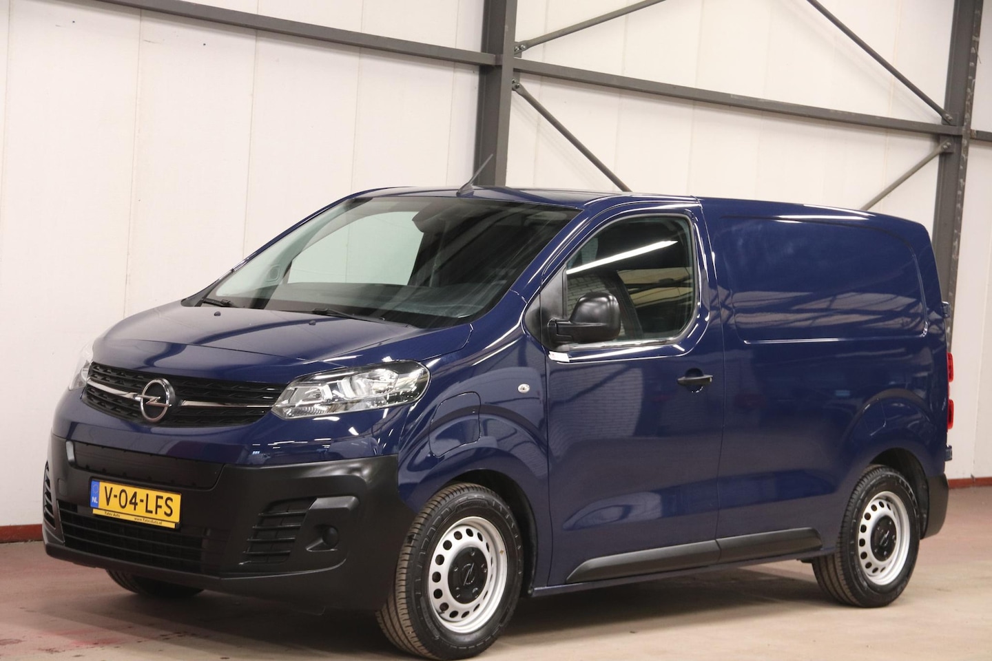 Opel Vivaro-e - L1H1 ELEKTRISCH ACHTERUITRIJCAMERA - AutoWereld.nl