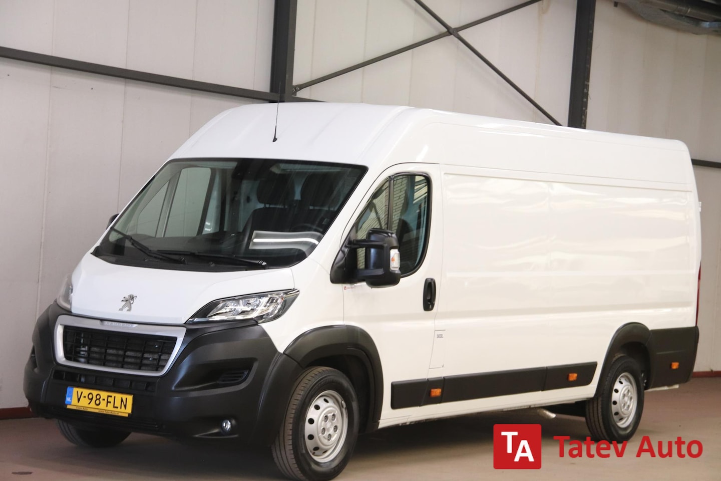 Peugeot Boxer - 2.2 BlueHDi L4H2 AIRCO CRUISE CONTOL EURO 6 - AutoWereld.nl